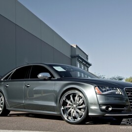 2013 Audi S8