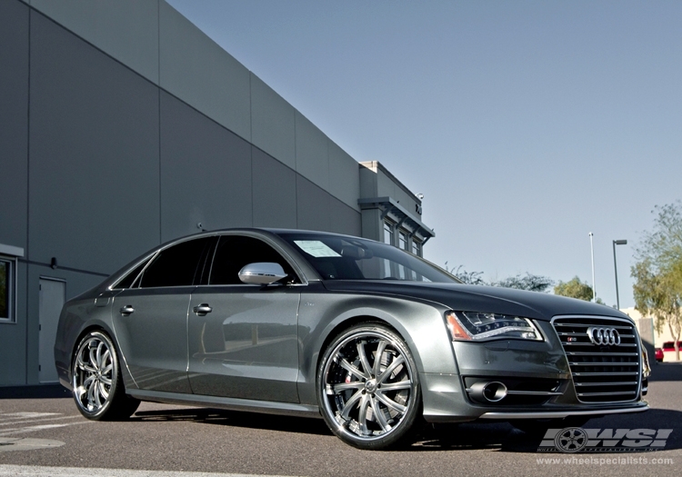 2013 Audi S8 photo