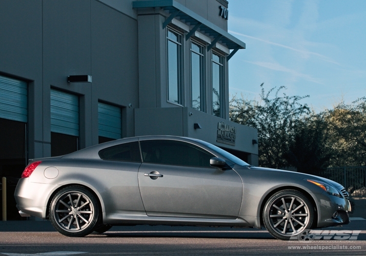 2013 Infiniti G37 photo