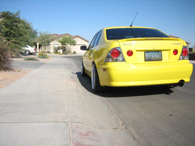2002 Lexus IS 300 photo
