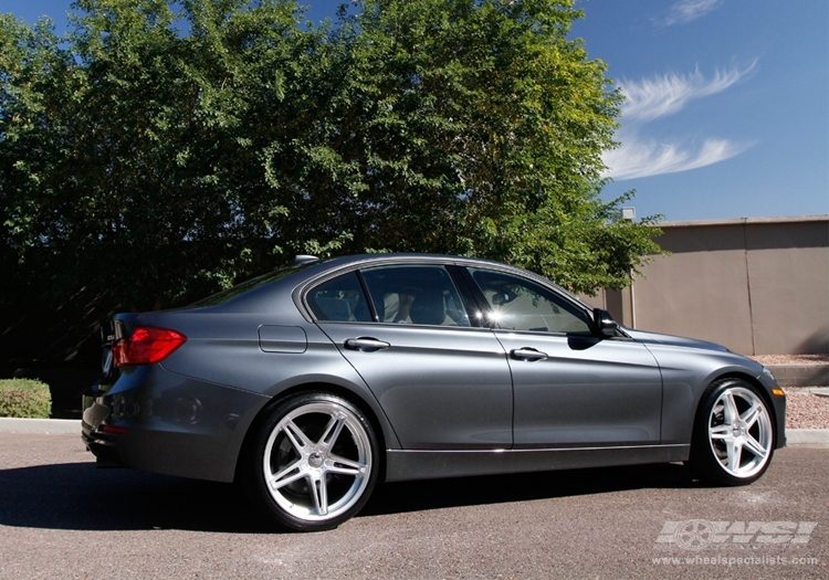 2012 BMW 328 photo
