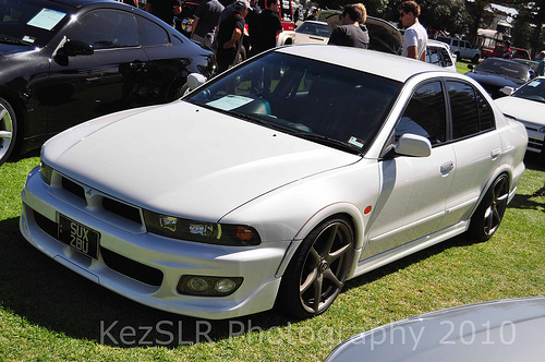 1999 Mitsubishi Galant photo