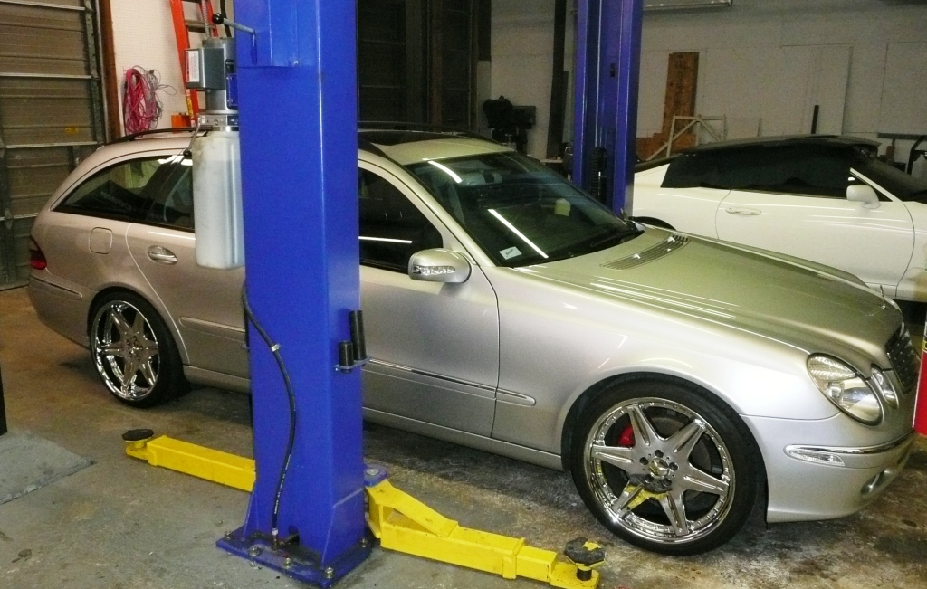 2005 Mercedes E-class photo