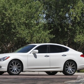 2012 Infiniti M56