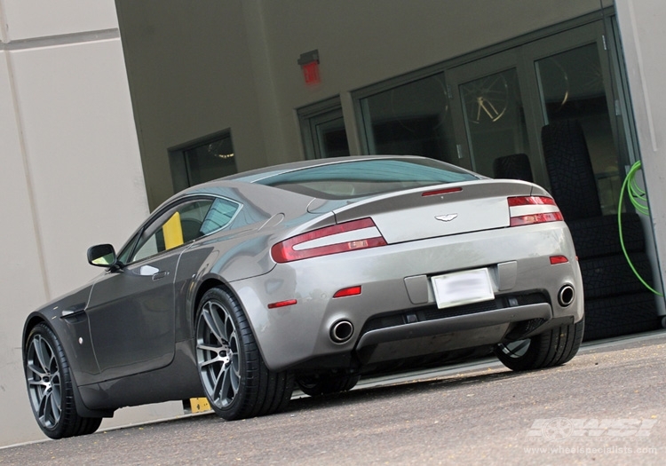2008 Aston Martin V8 Vantage photo