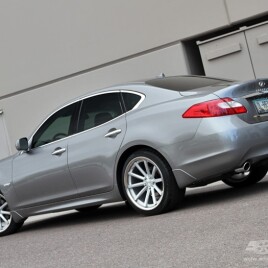 2012 Infiniti M37
