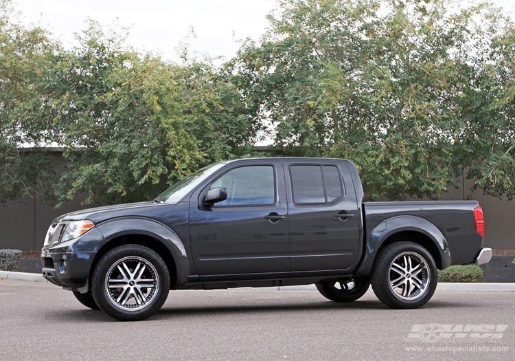 2012 Nissan Frontier photo