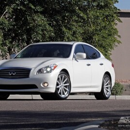 2012 Infiniti M56