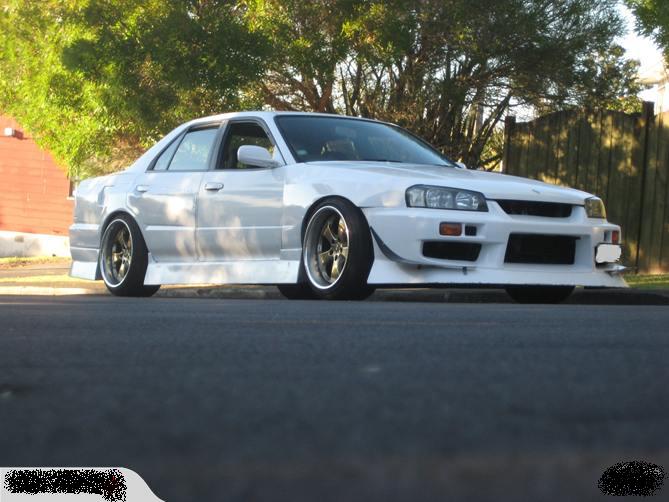 1998 Nissan R31-R34 Skyline 4dr photo