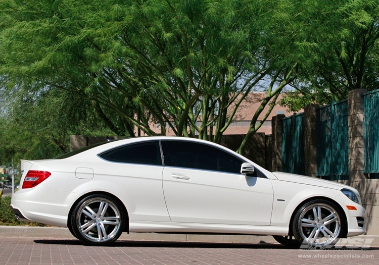 2012 Mercedes-Benz C-Class photo