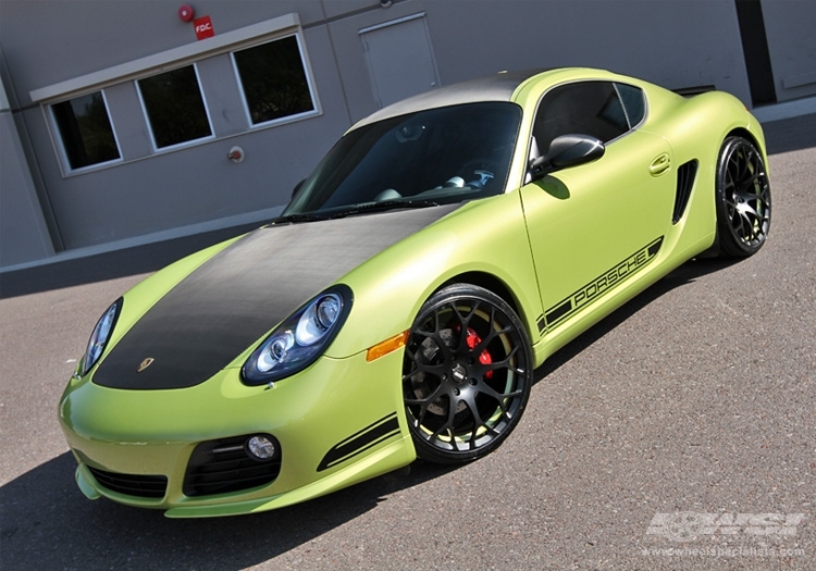 2012 Porsche Cayman photo