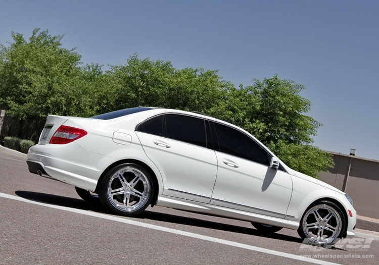 2009 Mercedes-Benz C-Class photo