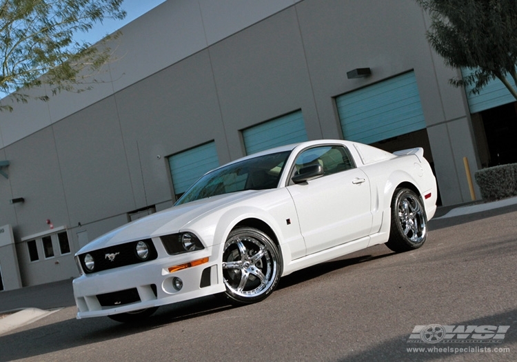 2011 Ford Mustang photo