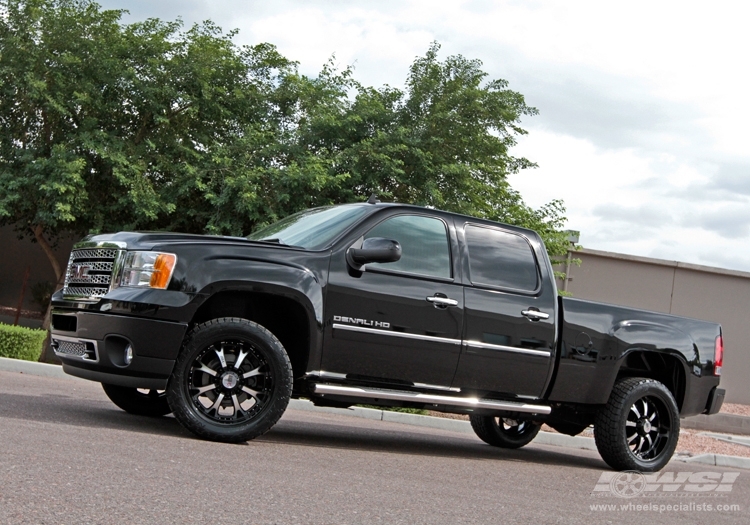 2010 GMC Sierra 2500HD photo