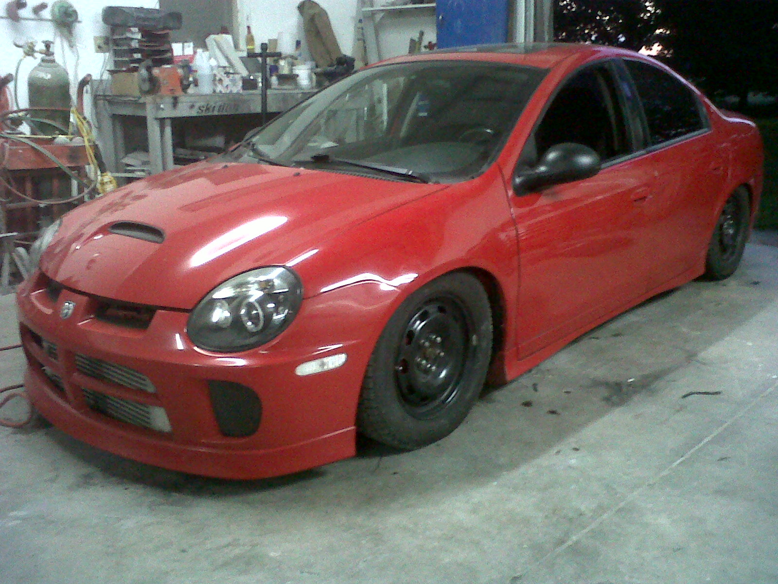 2004 Dodge Neon photo