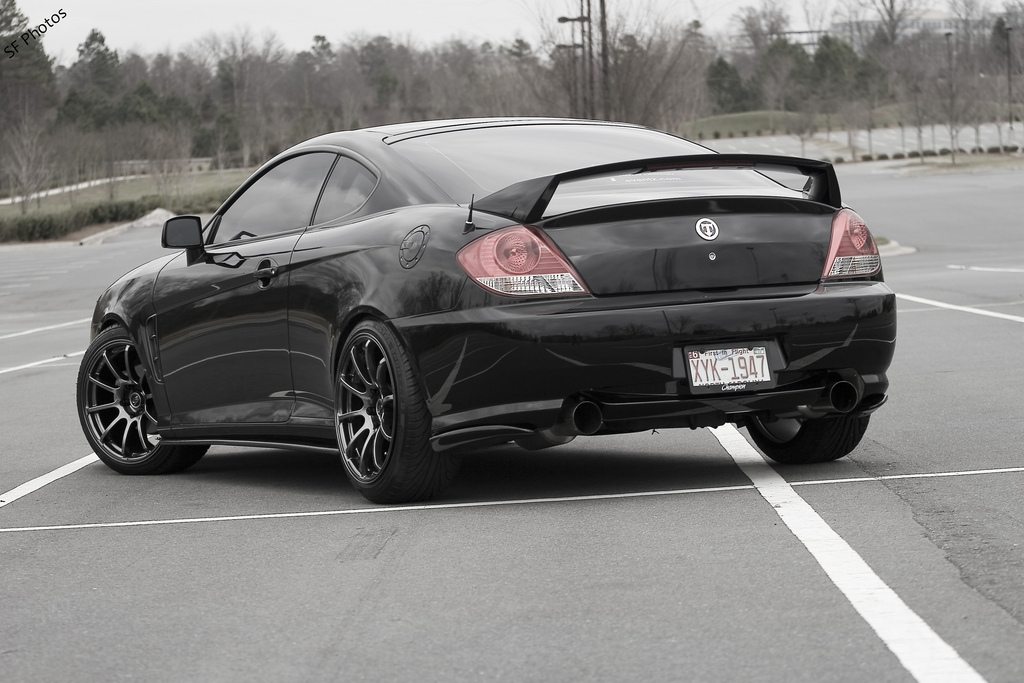 2006 Hyundai Tiburon photo